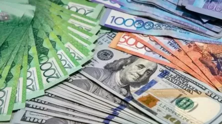 Доллар опять штормит: как скачет курс валют в РК 