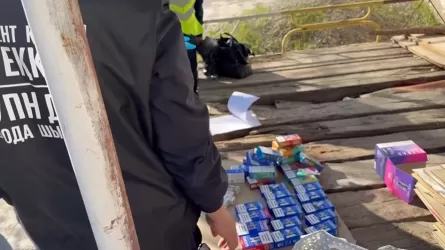 Подпольный сбытчик вейпов попался полиции Шымкента 