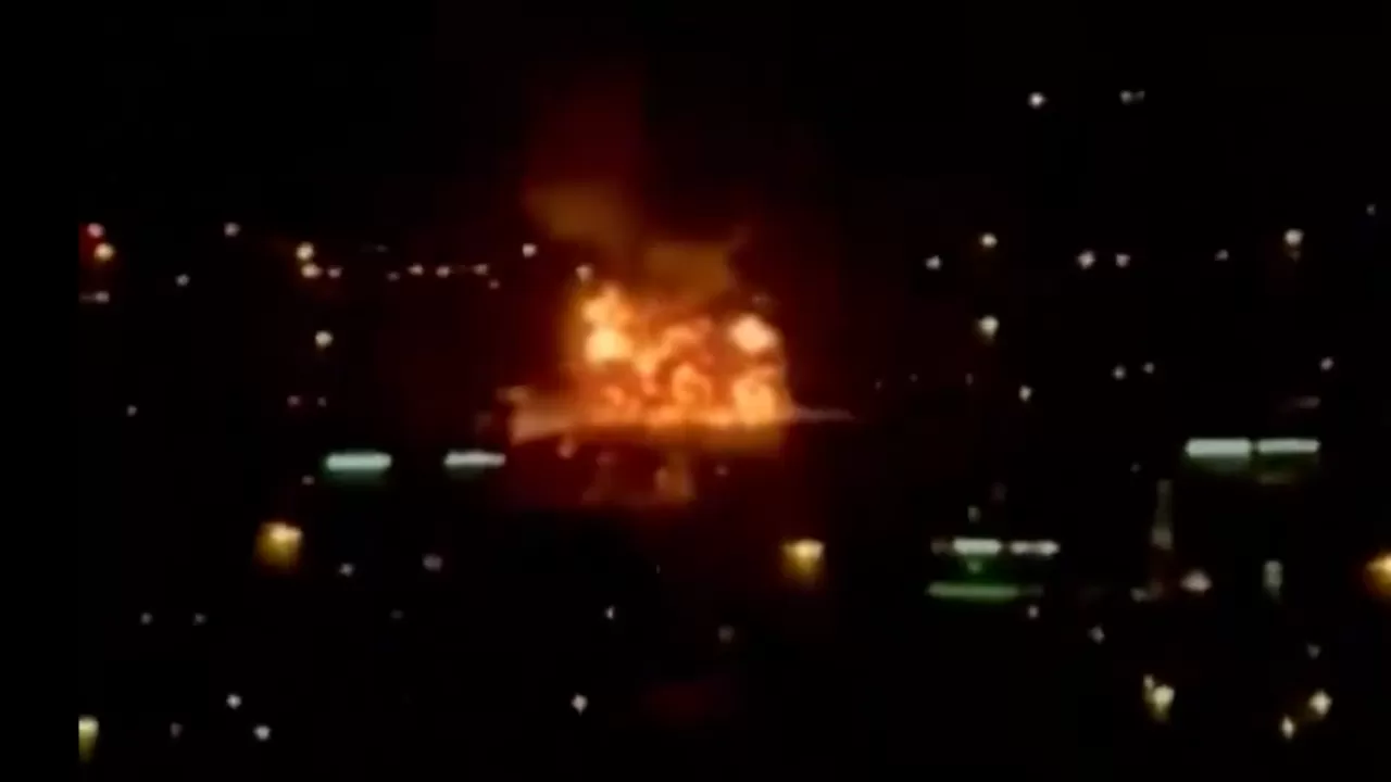 Атака дрона блокировала авиасообщение в аэропорту Дубая