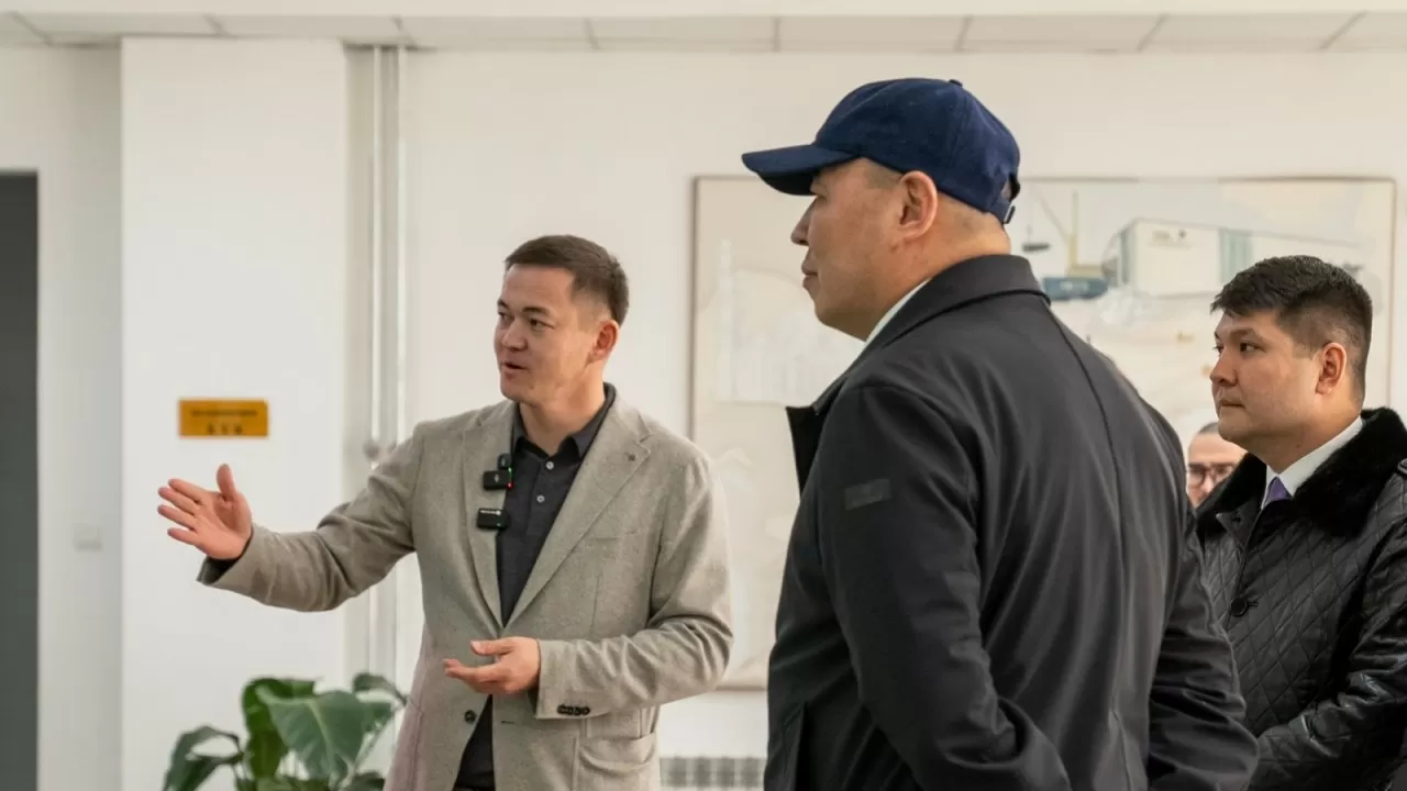 Председатель НПП "Атамекен" Канат Шарлапаев посетил компанию Jana Post