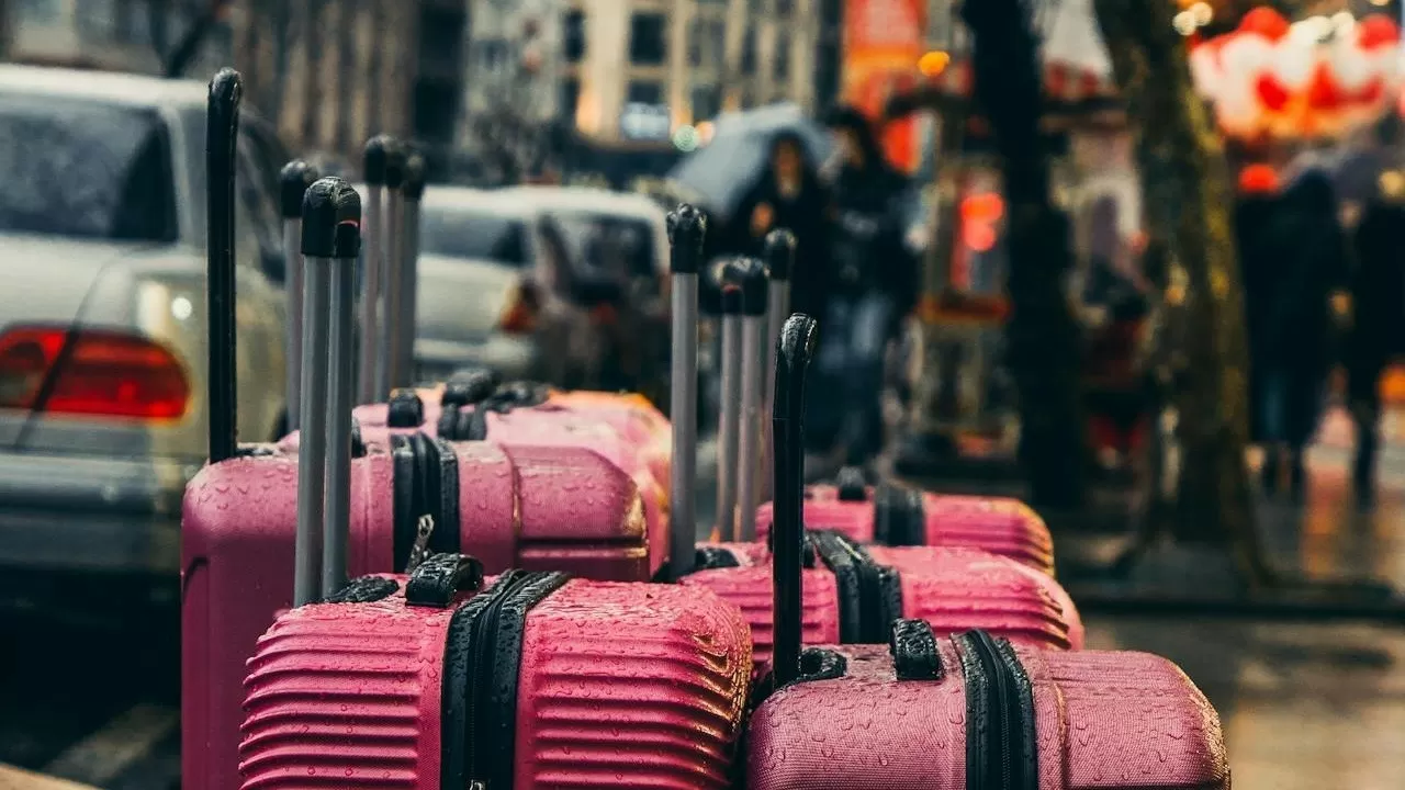 Иностранцы массово едут в РК 