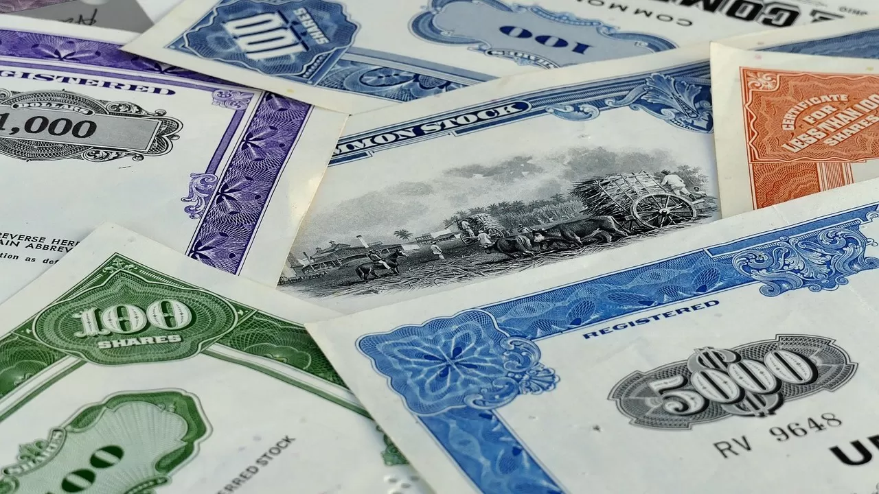 КТЖ влезает в крупные валютные долги  