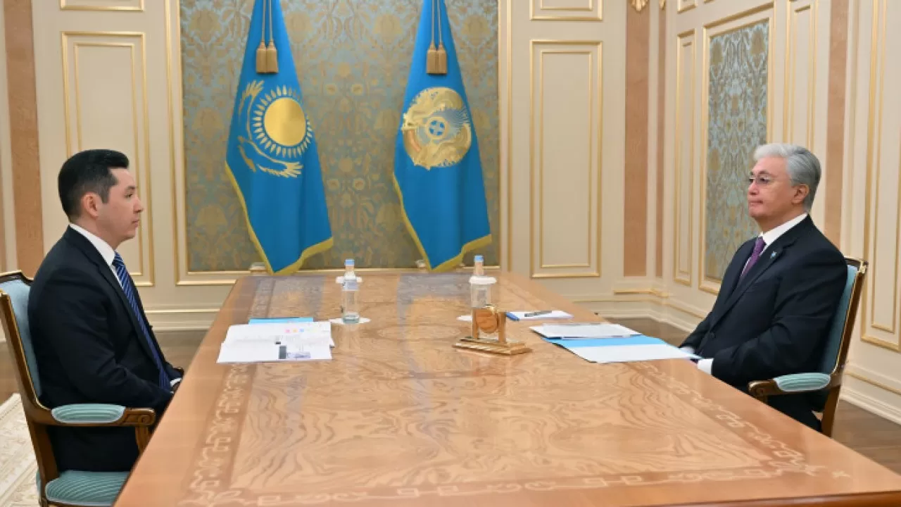 Токаев принял управляющего МФЦ "Астана"