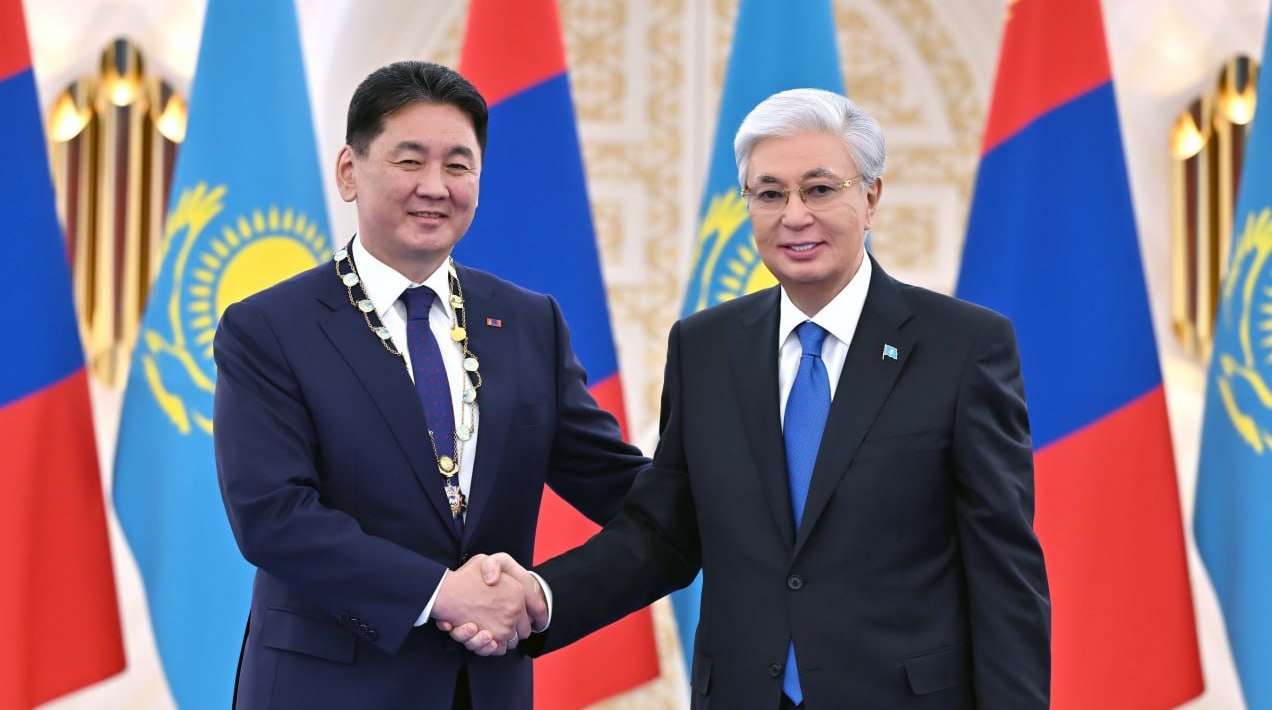 Қасым-Жомарт Тоқаев Моңғолия Президентін "Алтын Қыран" орденімен марапаттады 