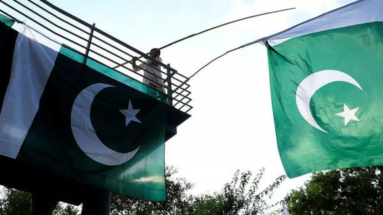 Иран проконсультируется с Пакистаном по переговорам с США