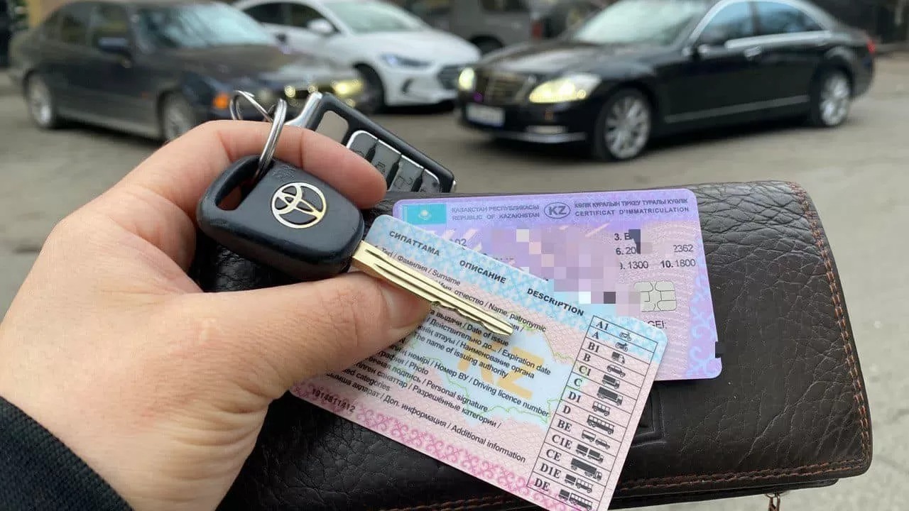 Қарағандыда 8 жүргізуші көлік жүргізу құқығынан айырылды