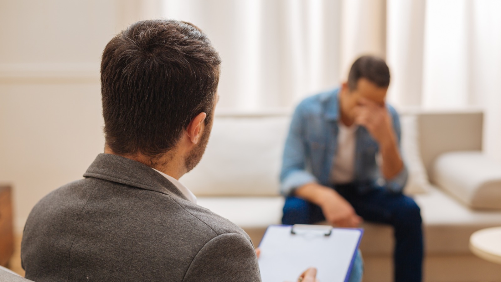 Енді кімге сенеміз? "Психологтарға" тықыр таянды