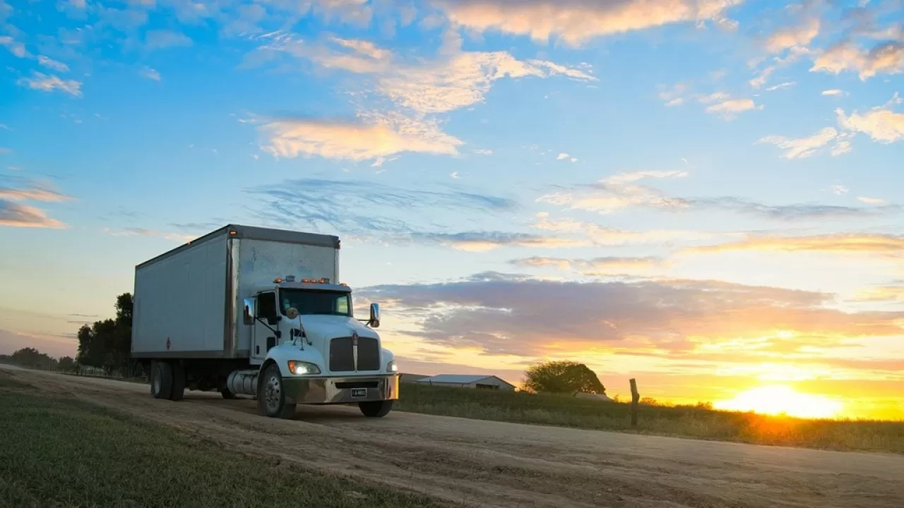 50% собственного автопарка: Казахстан ужесточает требования к перевозчикам
