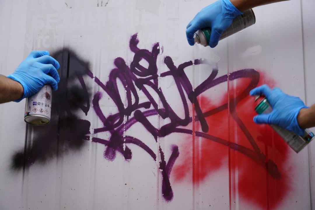 Астана көшелерінде 2500 "наркограффити" өшірілді