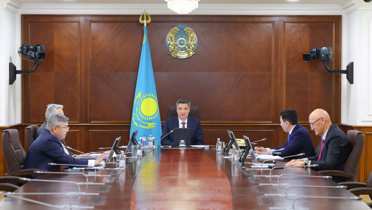 Олжас Бектенов "Самұрық-Қазына" АҚ директорлар кеңесінің отырысын өткізді