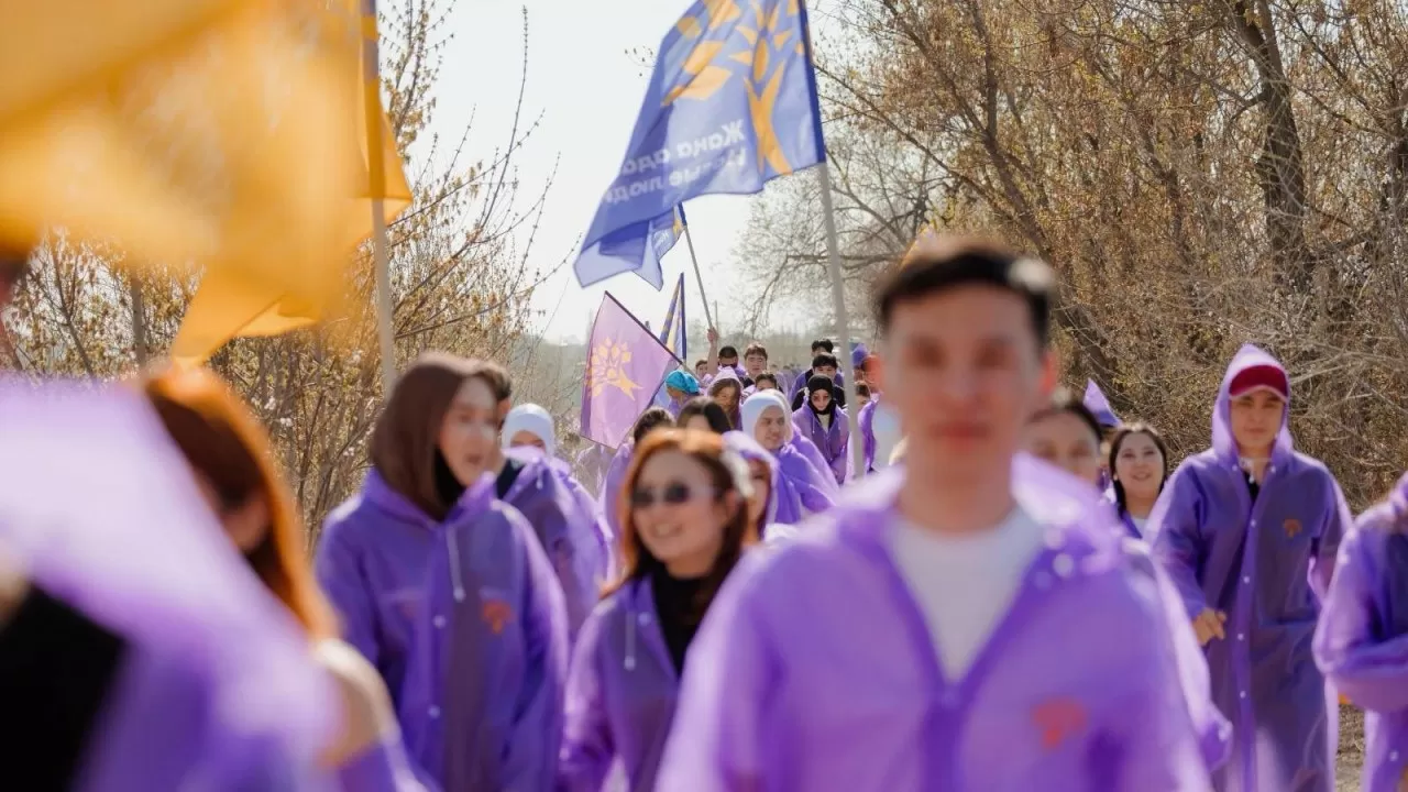 DJ-сет Мөлдір бұлақ от Жаңа адамдар