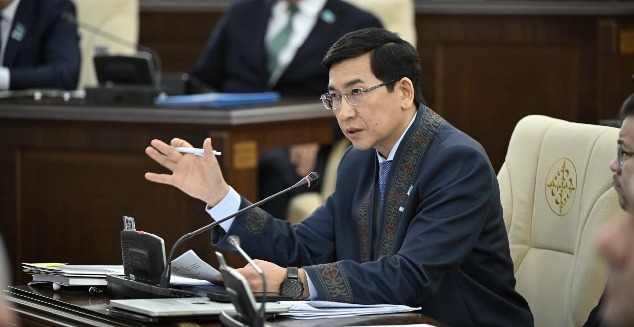 Асхат Аймағамбетов білім бюджетін облыстан ауданға қайтаруға қарсылық білдірді