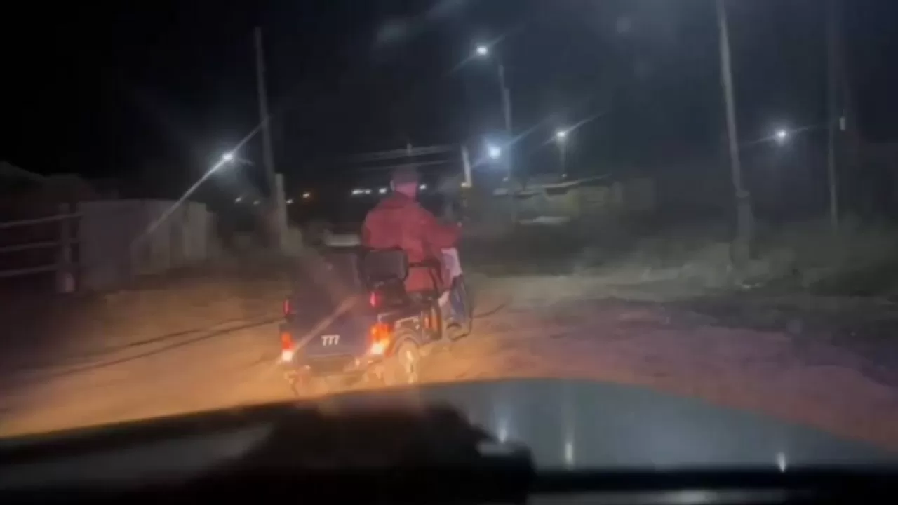 Опасная езда: пьяного водителя электровелосипеда задержали в области Абай  