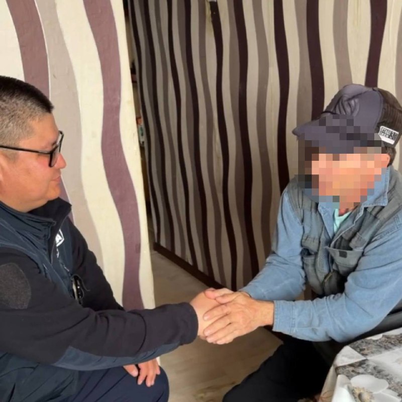 Қостанай облысында учаскелік инспектор газға уланып қалған ер адамды құтқарып қалды