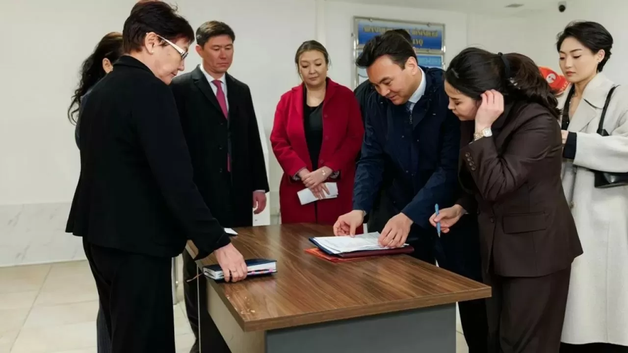 Аналитики прогнозируют усиление политической конкуренции с приходом партии "Әділет" 