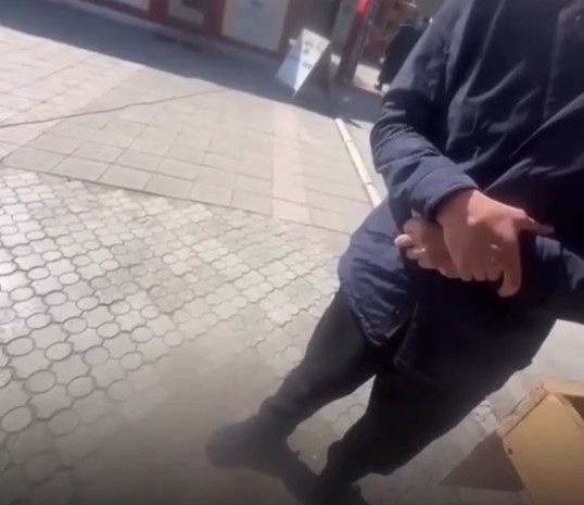 "Сені зорлағым келеді": Семейде мас ер адам жасөспірім қыздарға тиіскен