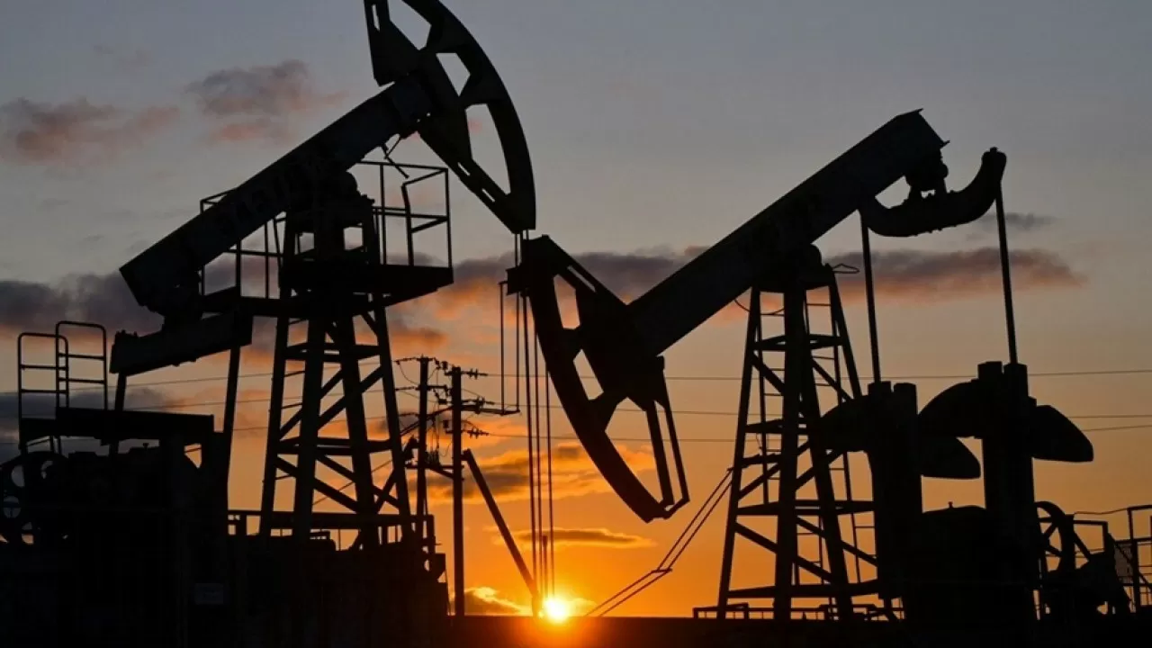 Нефть обновляет максимумы на страхах дефицита