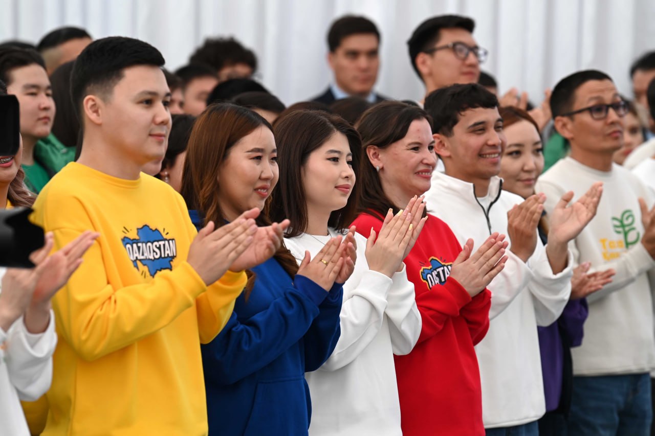 Президент мектептерде "Жасыл сабақтар" жобасын енгізуді тапсырды