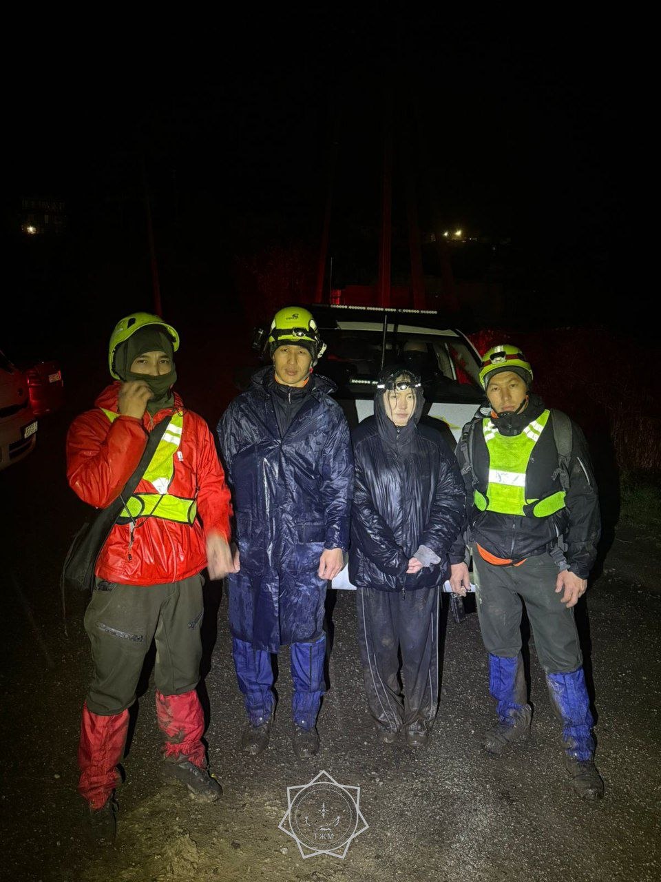 Алматы тауларында студент қыз құтқарылды