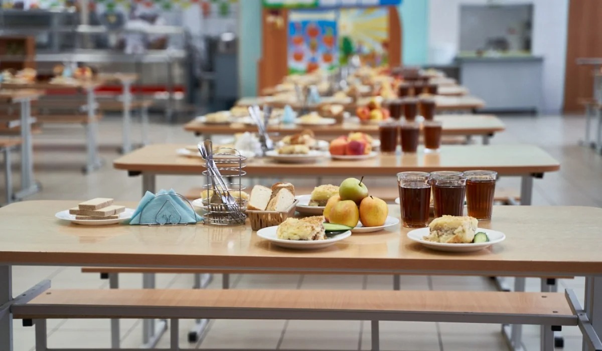 Ақтөбеде мектеп асханасында заңсыз сауда жасаған директор қызметінен босатылды