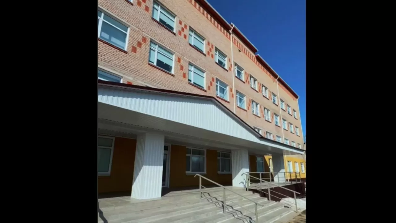 На возвращенные миллионы олигархов в Казахстане отремонтировали поликлинику 