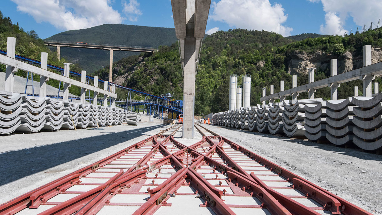 БАӘ мен Иордания Қызыл теңізге шығатын жаңа теміржол дәлізін салады