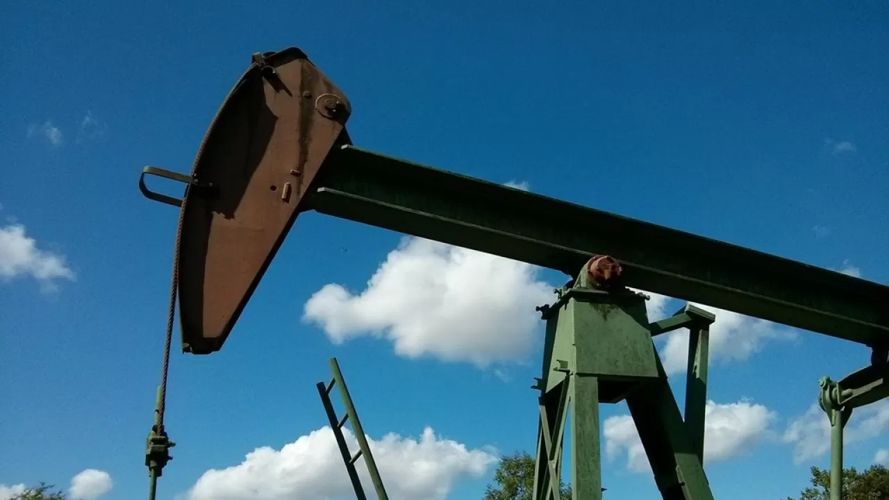 Цены на нефть растут на ожиданиях продления блокады Ирана США 