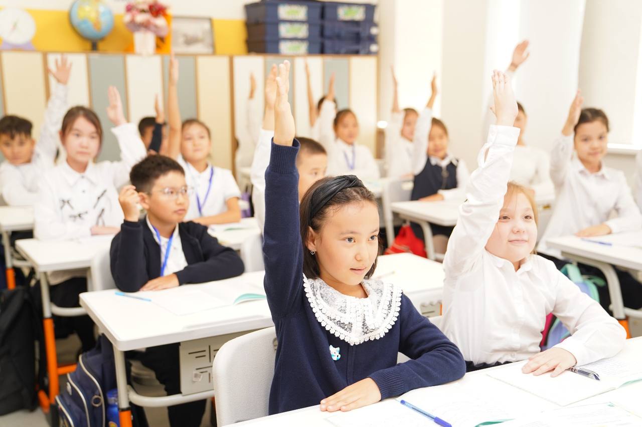 Мектептерде оқушылардың білім сапасына баға беріледі