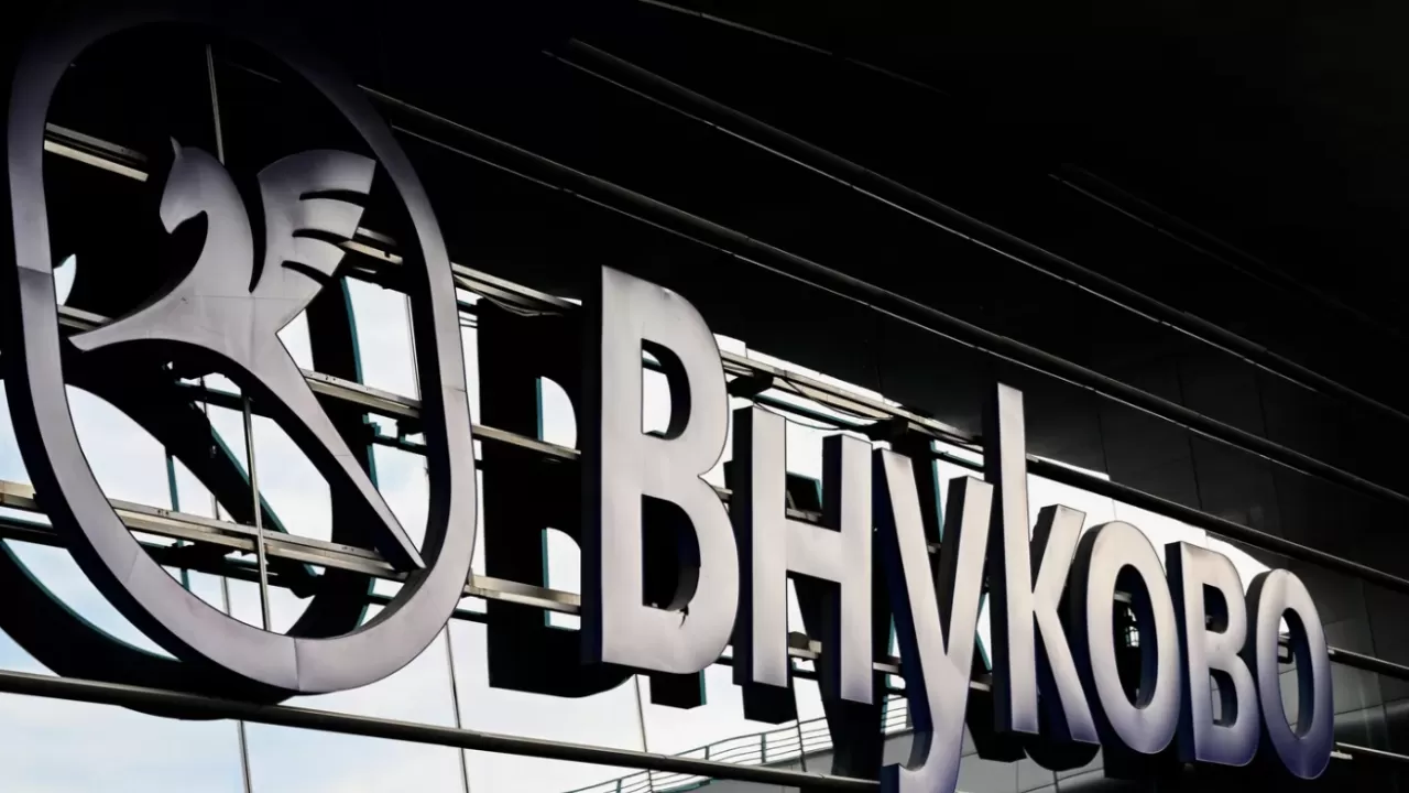 Аэропорт "Внуково" частично возобновил работу  