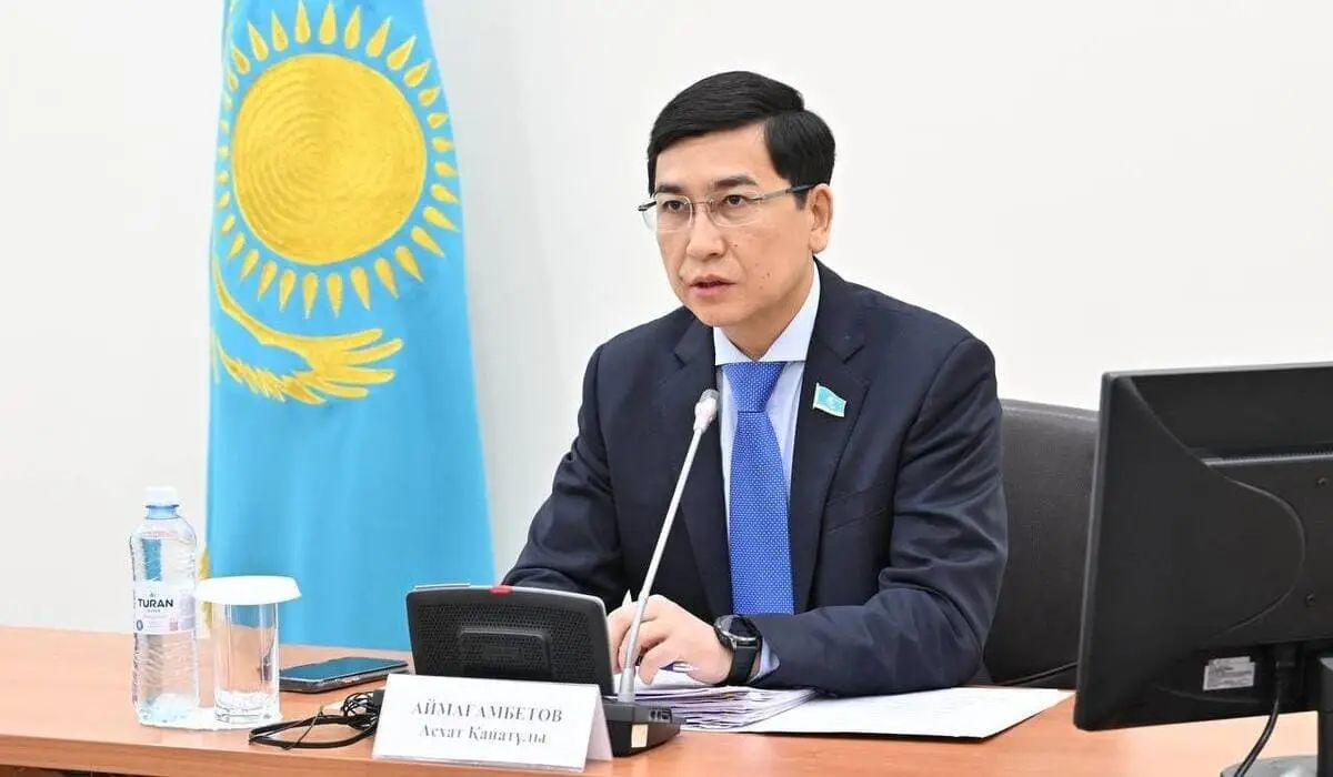 &laquo;Соңғы ақшасын береді&raquo;: Аймағамбетов өзін &laquo;психологпын&raquo; дейтіндерге жауапкершілік барын ескертті