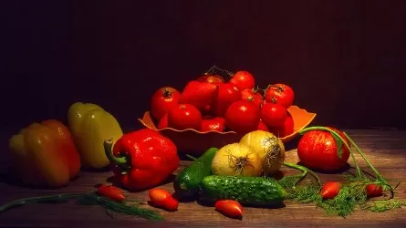 Цены на овощи в РК сравнили с соседями 