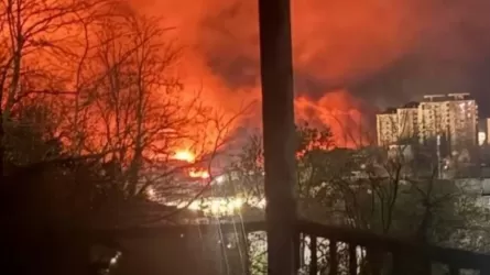 После ночной атаки дронов загорелся НПЗ &laquo;Роснефти&raquo; 