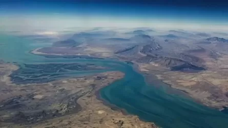 Представлены три сценария развития событий в Ормузском проливе