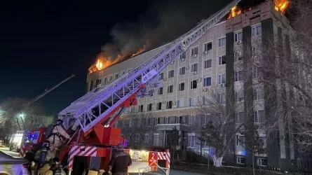Пожар в здании акимата Актюбинской области полностью ликвидирован