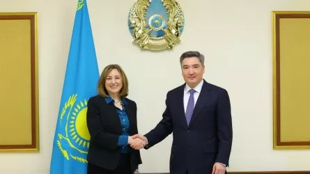 США остаются одним из ключевых инвесторов: итоги встречи Бектенова с послом 