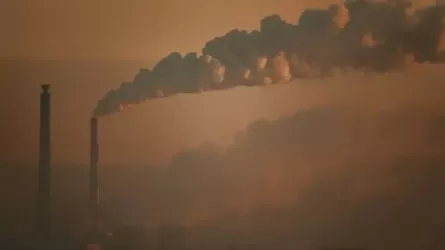 Уровень загрязнения воздуха повышен в трех городах Казахстана