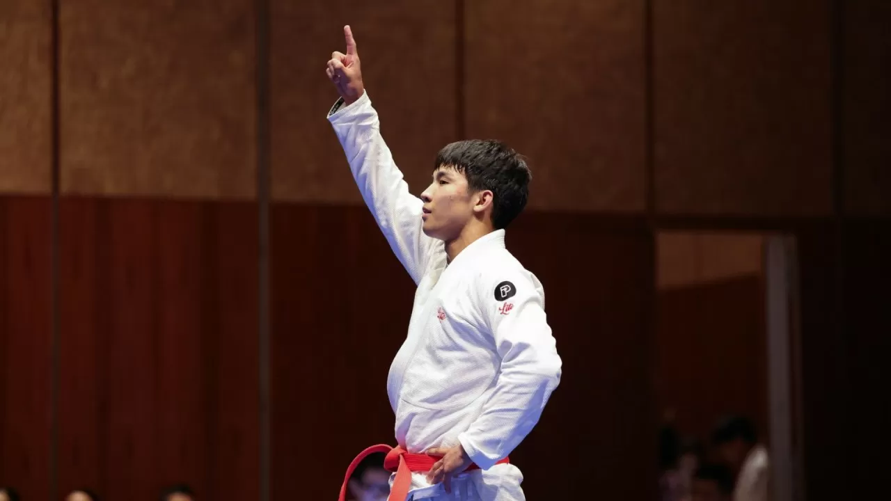 Алинур Куатулы завоевал бронзу в джиу-джитсу на Азиатских пляжных играх 2026 в Санье