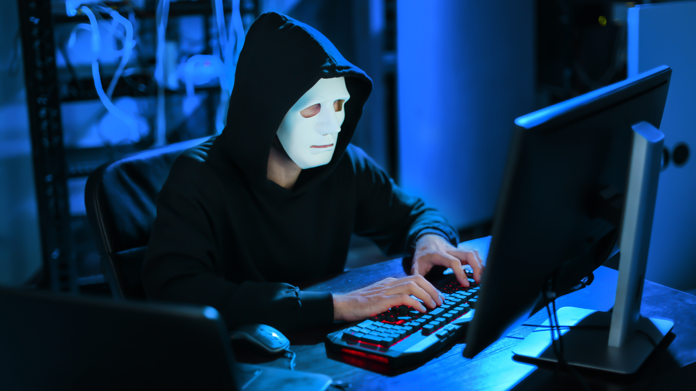 Қазақстанда интернет-алаяқтықтан келген шығын 4,8 млрд теңгеге жетті 