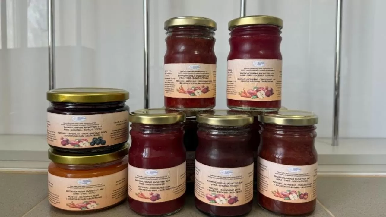 Соки и джемы с пользой: в РК создали новую пищевую технологию  