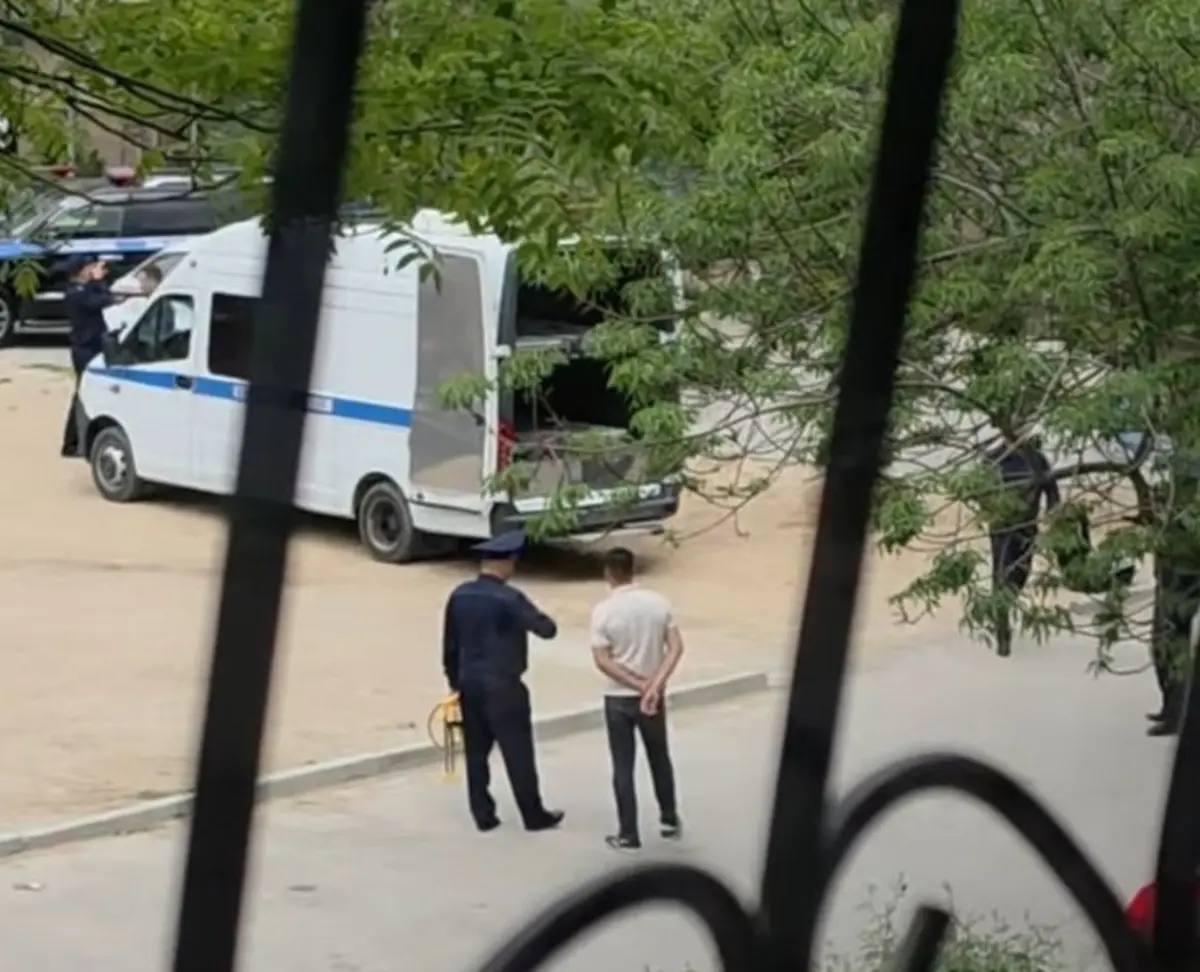 Ақтауда полиция көлігі 1,5 жастағы баланы қағып кетіп, мерт қылды