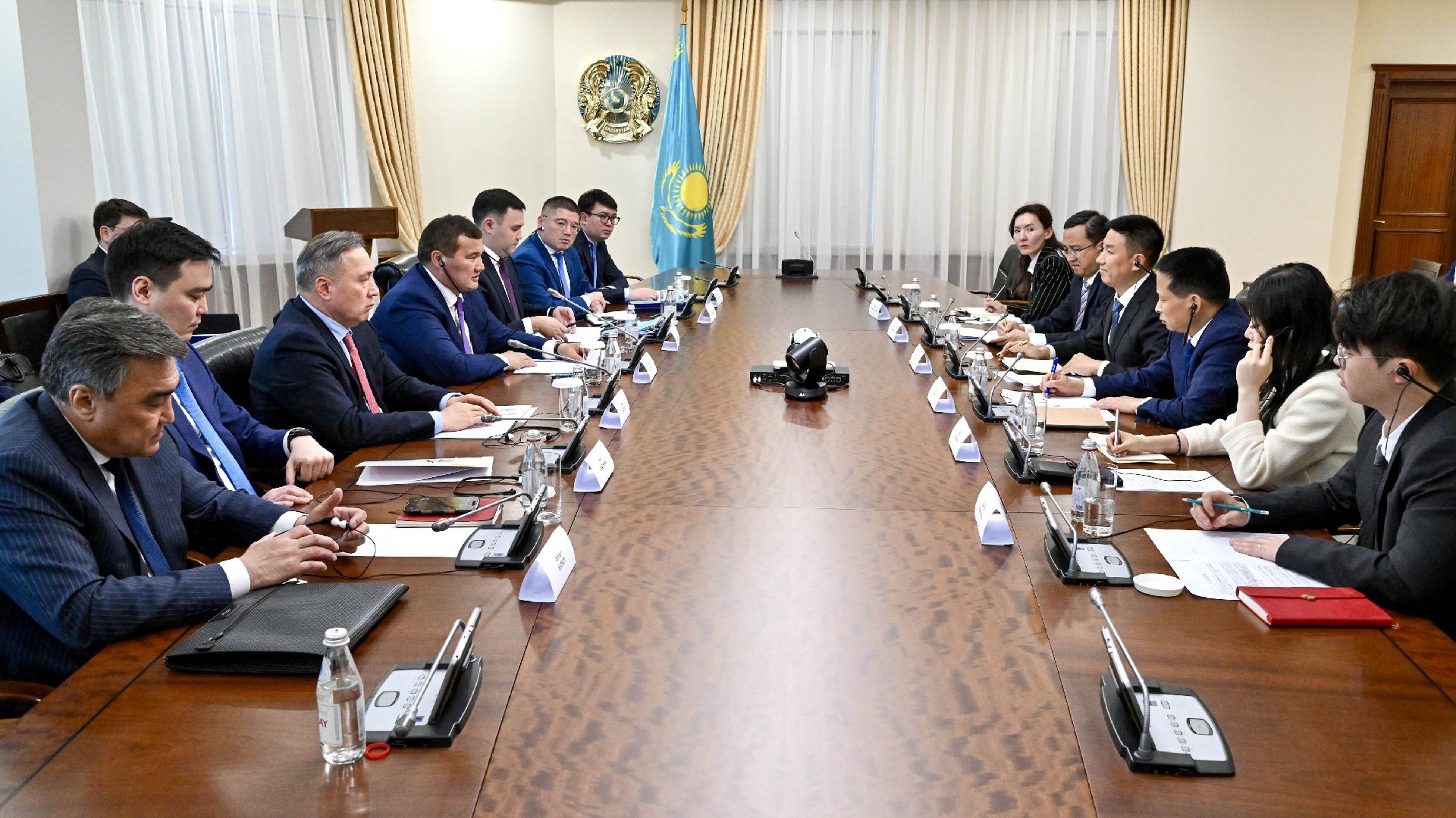 Нұрлыбек Нәлібаев East Hope Group өкілдерімен кездесу өткізді