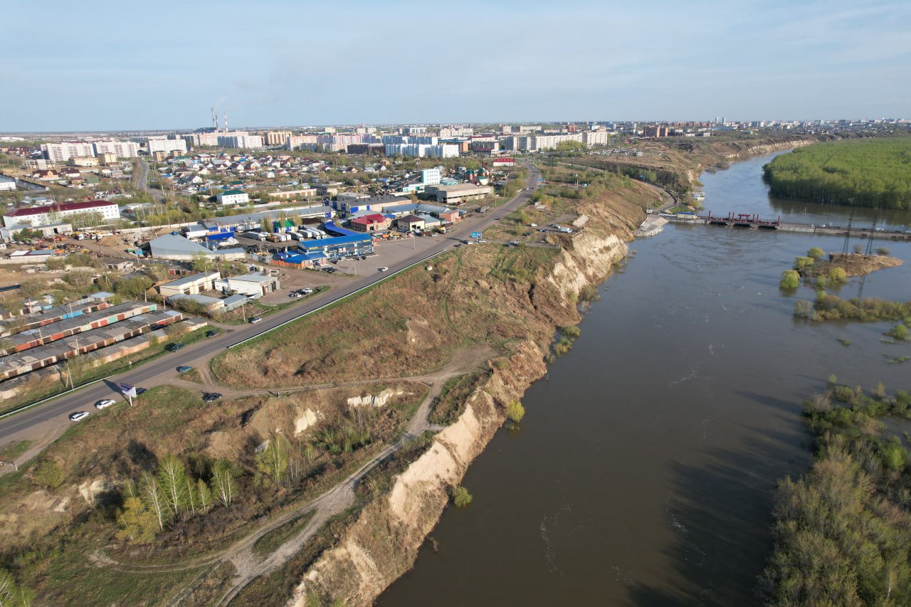 Петропавлда айналма жолды су басты