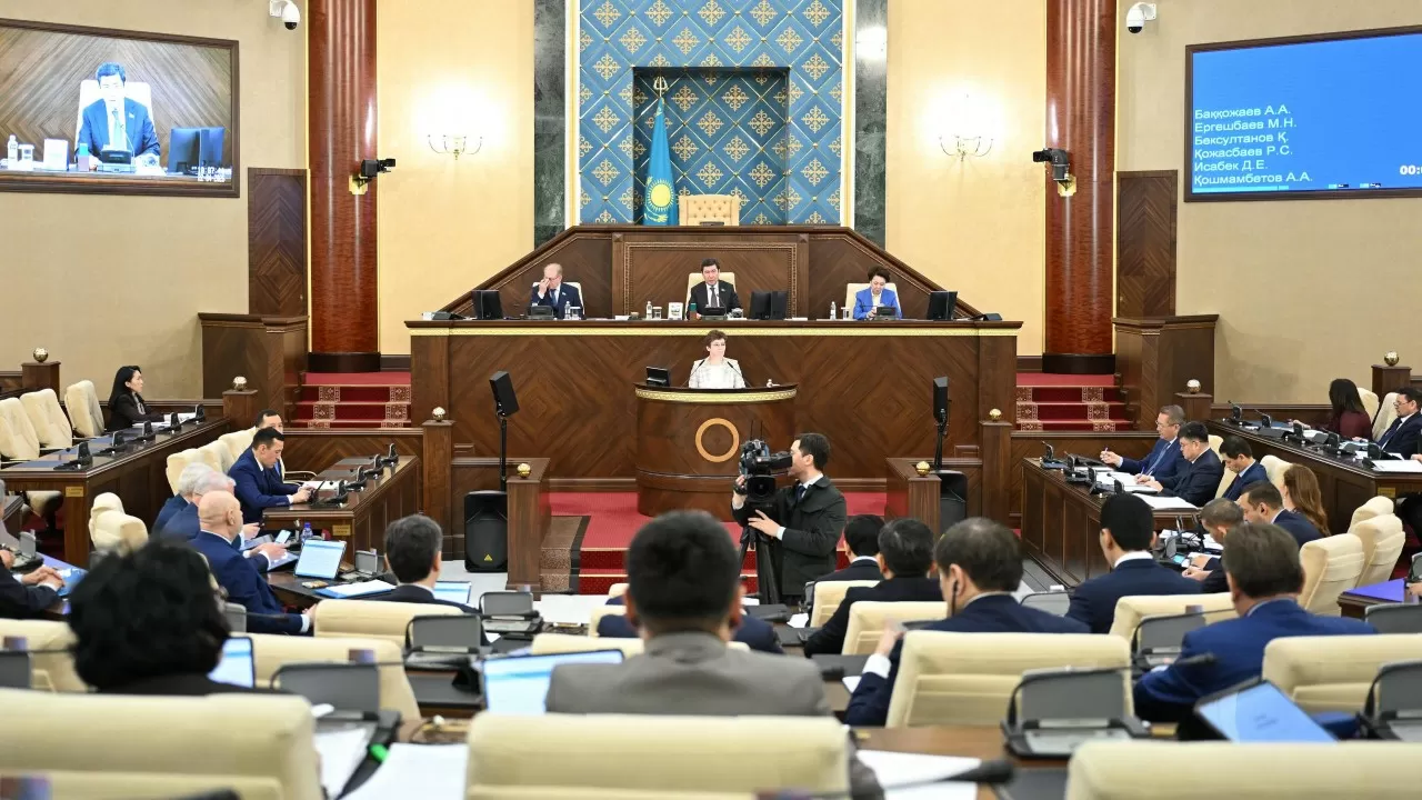 Созвано совместное заседание палат парламента Казахстана 