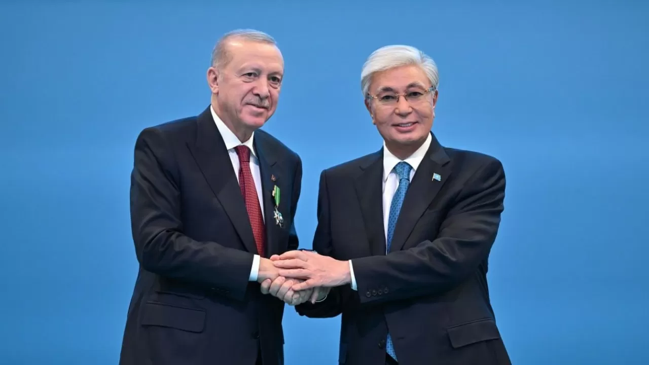 Первым обладателем нового казахстанского ордена Qoja Ahmet Yasaui стал Эрдоган 