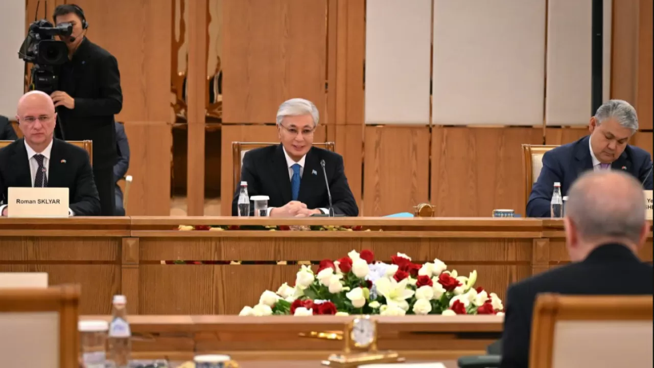 Казахстан и Турция подписывают декларацию о вечной дружбе  