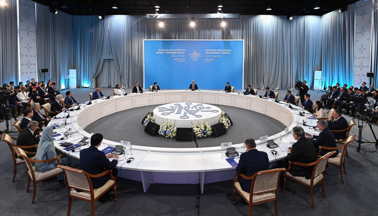 Президент: &laquo;Мемлекеттік деректердің бірыңғай жүйесі болмаса, жасанды интеллектіден пайда жоқ&raquo;