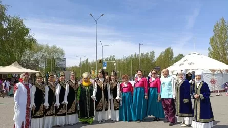 В Астане прошел первый фестиваль национальной кухни ко Дню единства