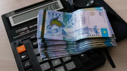 Казахстан упрощает налоги и соцплатежи: предложения для бухгалтерии и новые механизмы для самозанятых