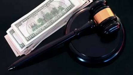 В Казахстане захотели наказывать даже за предложение взятки 