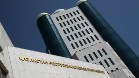 Казахстан официально отказывается от прежнего парламента 